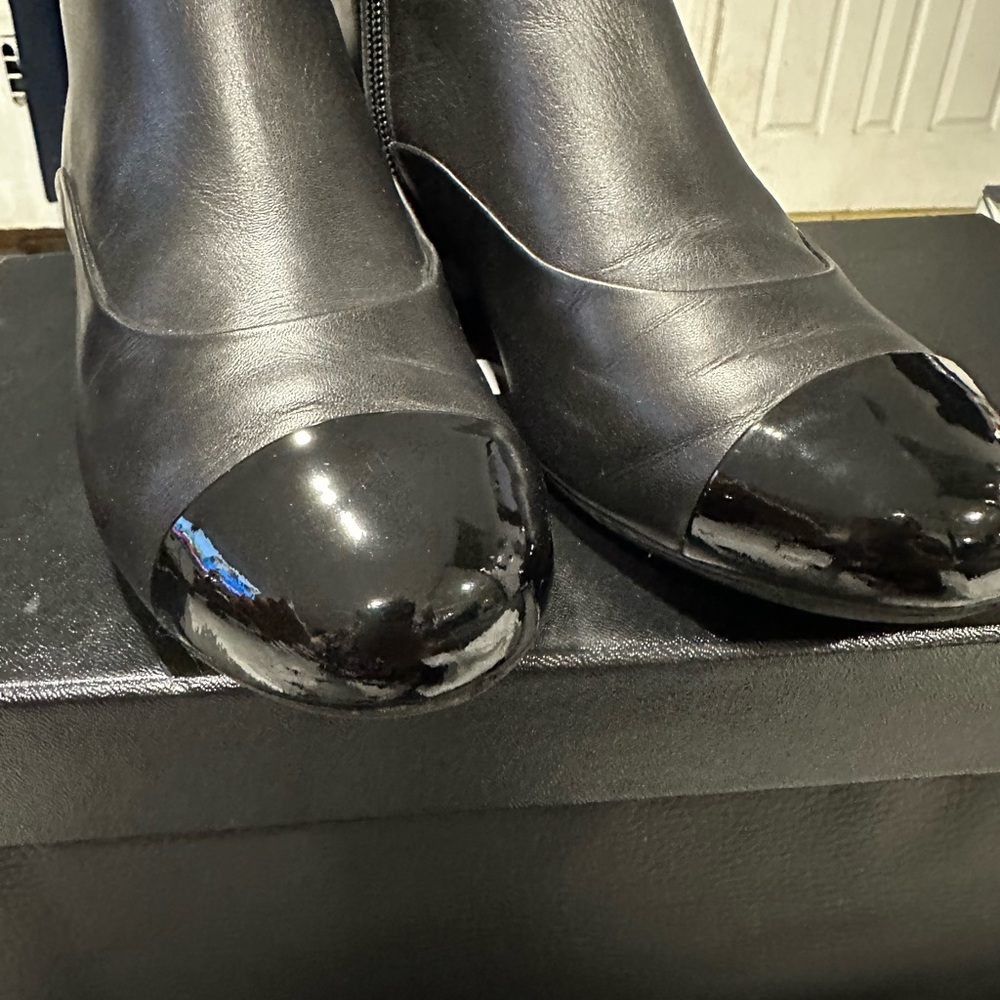 Authentic Chanel Black Leather ShortBoots With Pearl Embellished Heels,used - Picture 7 of 17